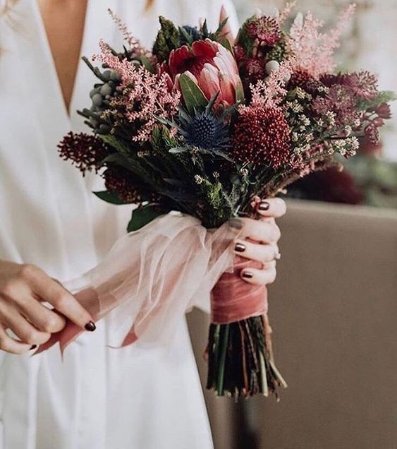 Accessori floreali per abiti da sposa